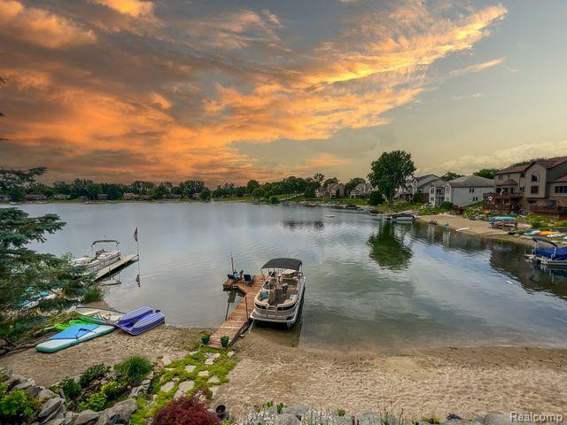 550 BAY POINTE Drive, Oxford, MI 48371 — Photo 3