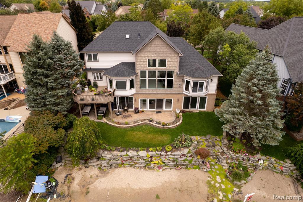 550 BAY POINTE Drive, Oxford, MI 48371 — Photo 5