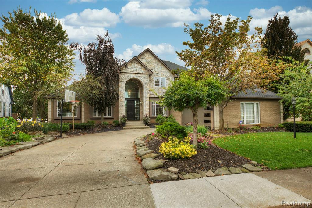 550 BAY POINTE Drive, Oxford, MI 48371 — Photo 8