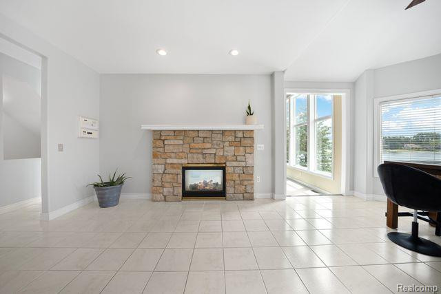 550 BAY POINTE Drive, Oxford, MI 48371 — Photo 23