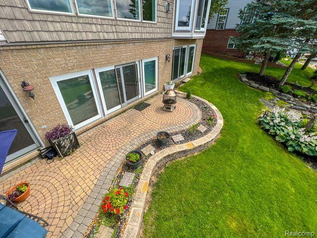 550 BAY POINTE Drive, Oxford, MI 48371 — Photo 58