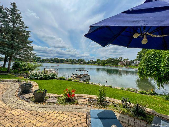 550 BAY POINTE Drive, Oxford, MI 48371 — Photo 64
