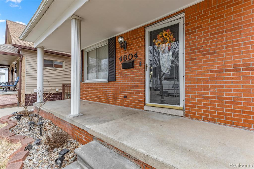 4604 PALMER Street, Dearborn, MI 48126 — Photo 3