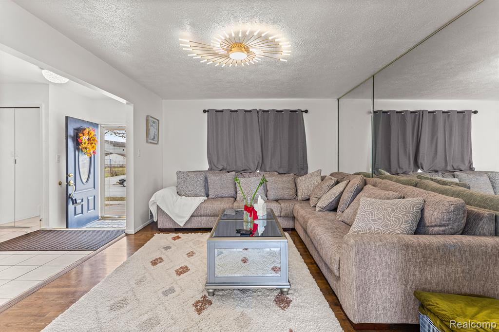 4604 PALMER Street, Dearborn, MI 48126 — Photo 5