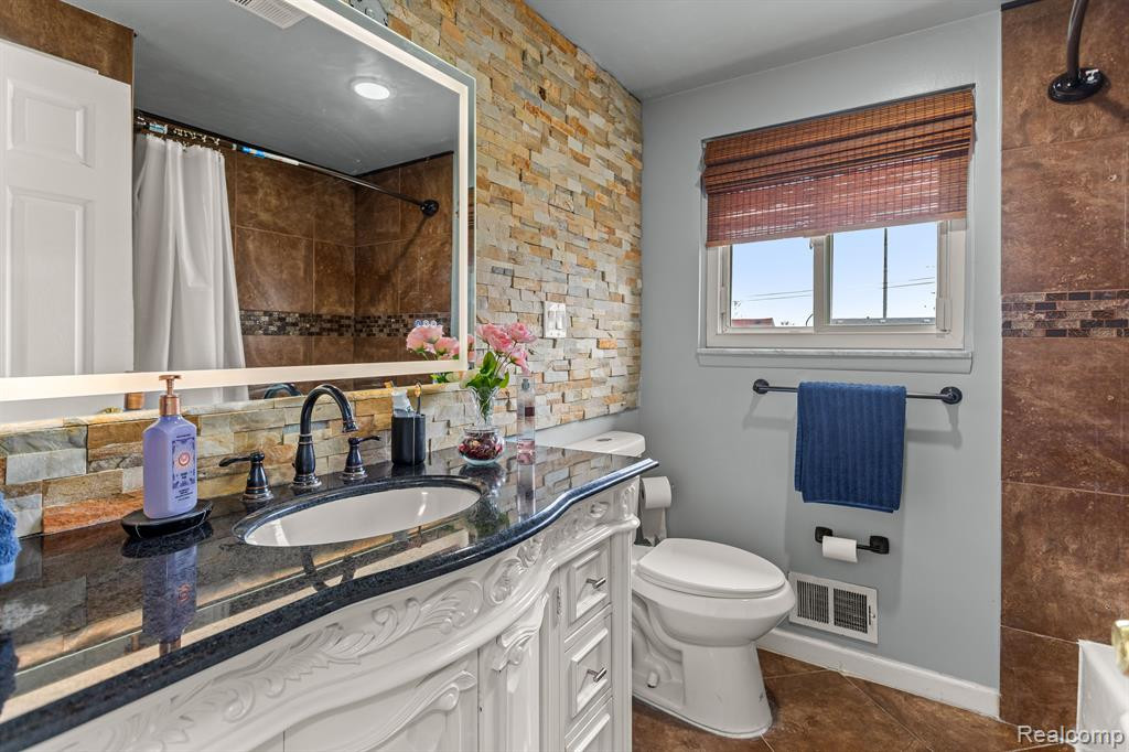 4604 PALMER Street, Dearborn, MI 48126 — Photo 15