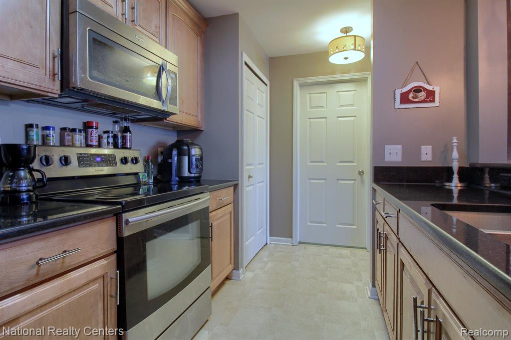 4004 Cornerstone Drive, Canton, MI 48188 — Photo 12