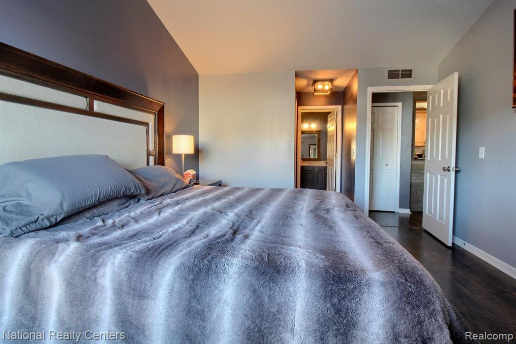 4004 Cornerstone Drive, Canton, MI 48188 — Photo 14