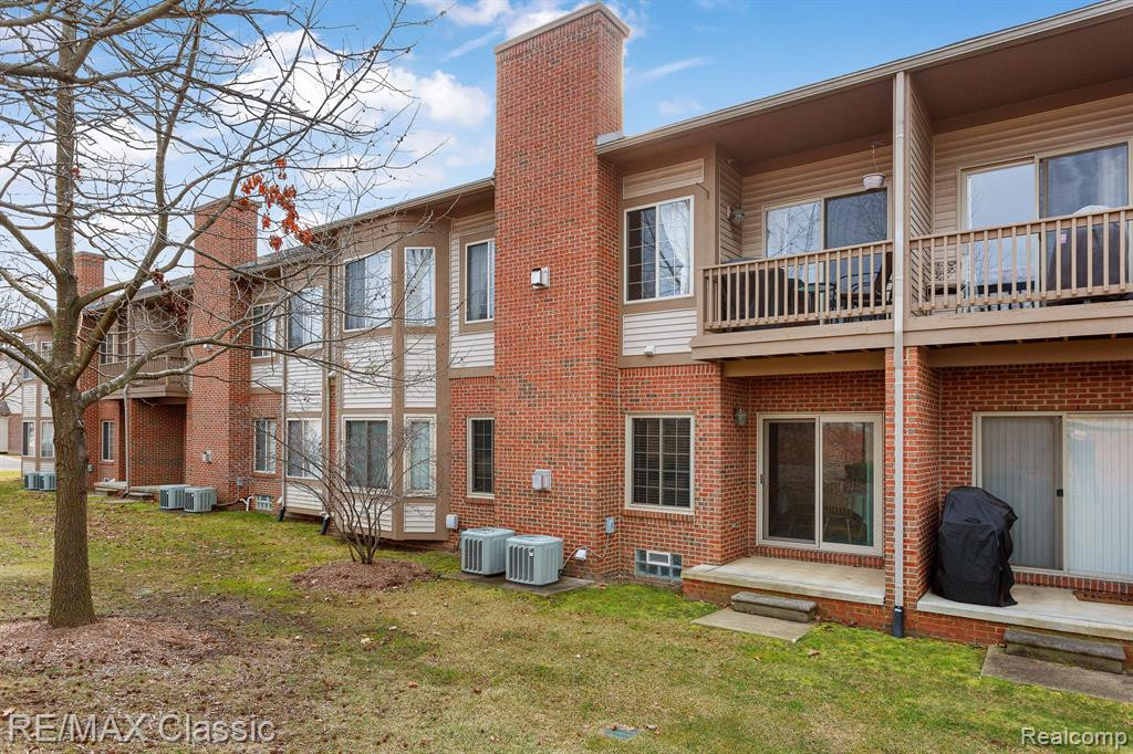 42696 Gateway Drive, Plymouth, MI 48170 — Photo 31