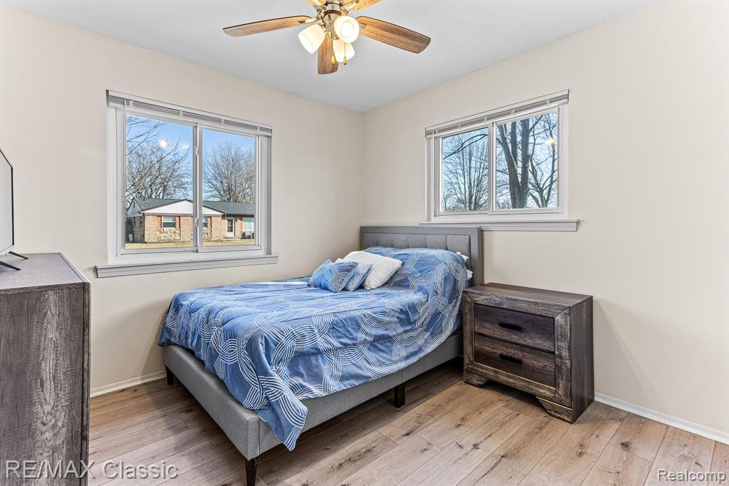 9812 Barkley Street, Belleville, MI 48111 — Photo 23