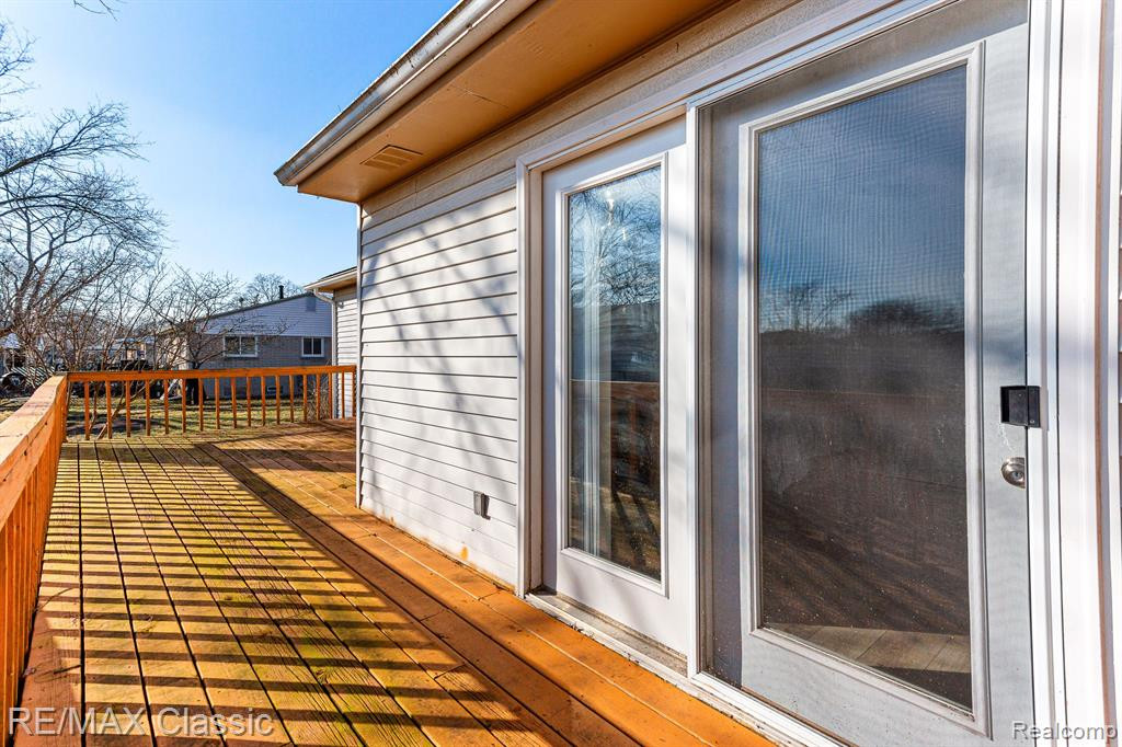 9812 Barkley Street, Belleville, MI 48111 — Photo 34