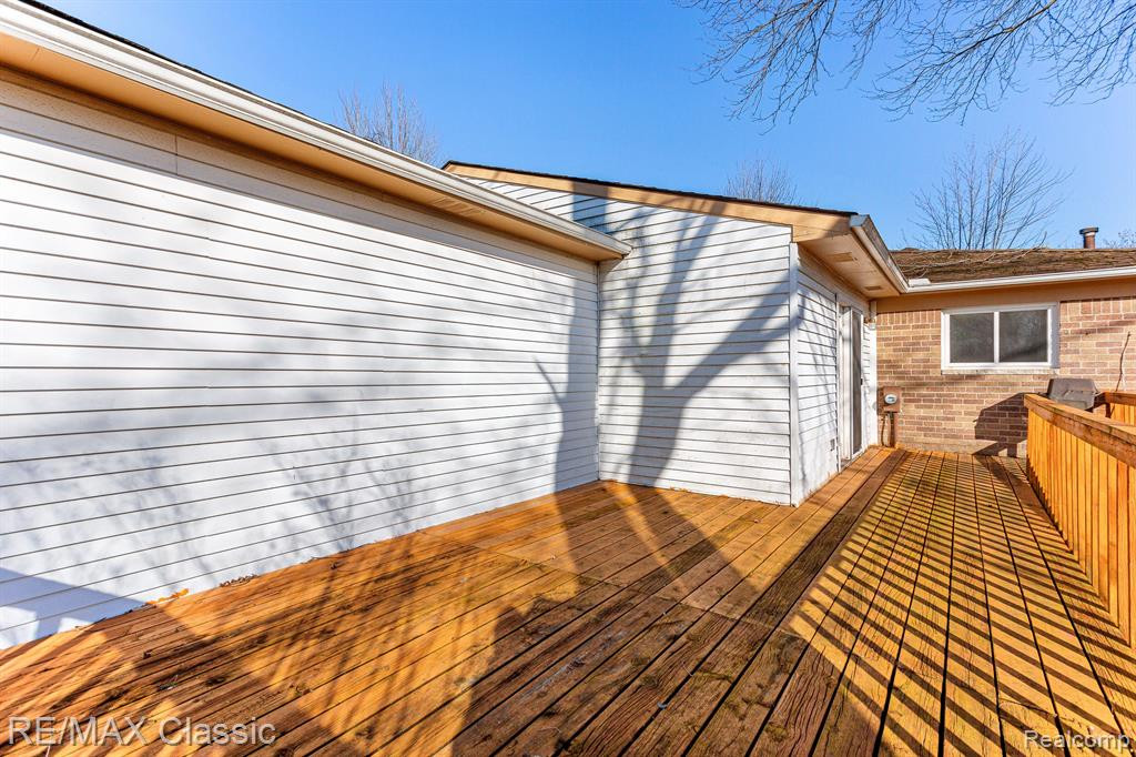 9812 Barkley Street, Belleville, MI 48111 — Photo 35