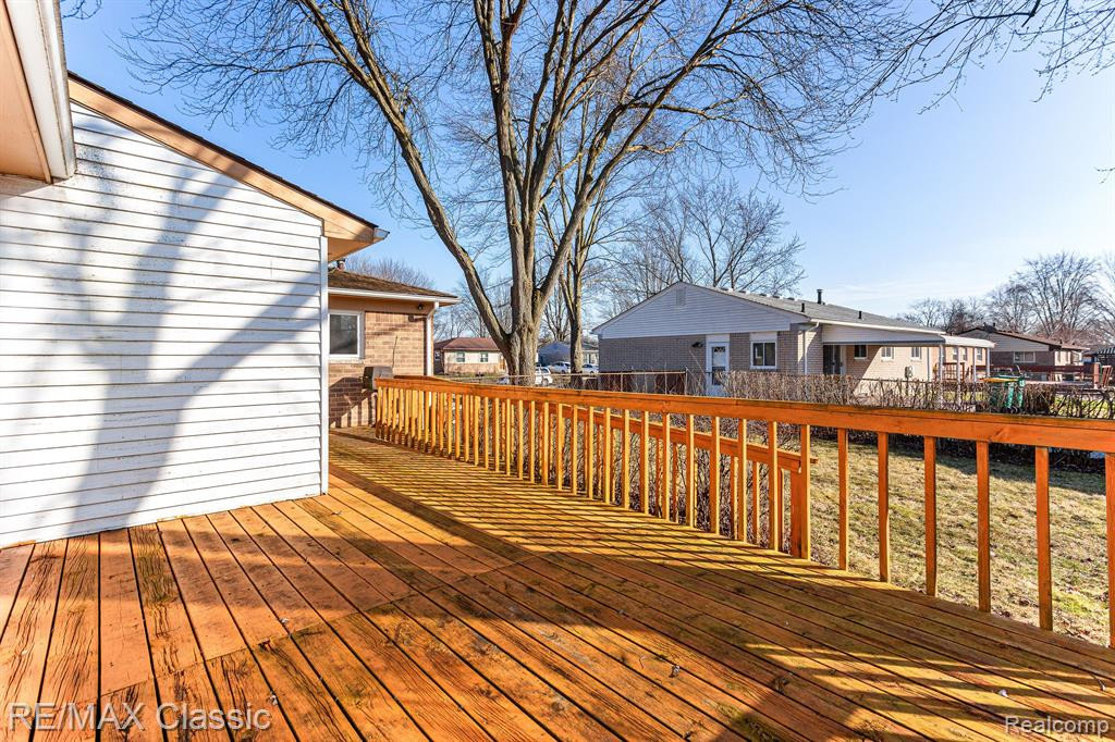 9812 Barkley Street, Belleville, MI 48111 — Photo 36