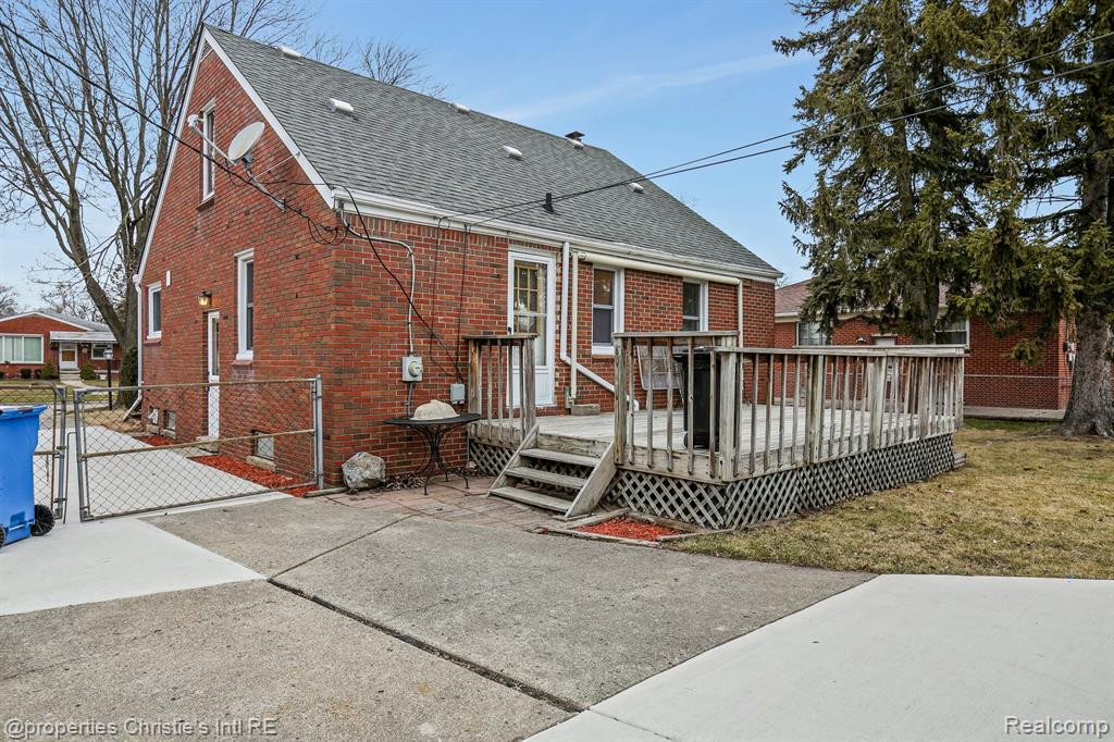 8260 DALE Street, Dearborn Heights, MI 48127 — Photo 6