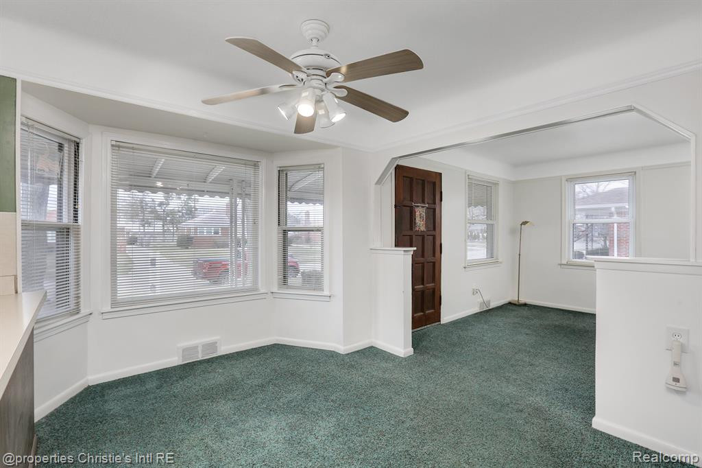 8260 DALE Street, Dearborn Heights, MI 48127 — Photo 19
