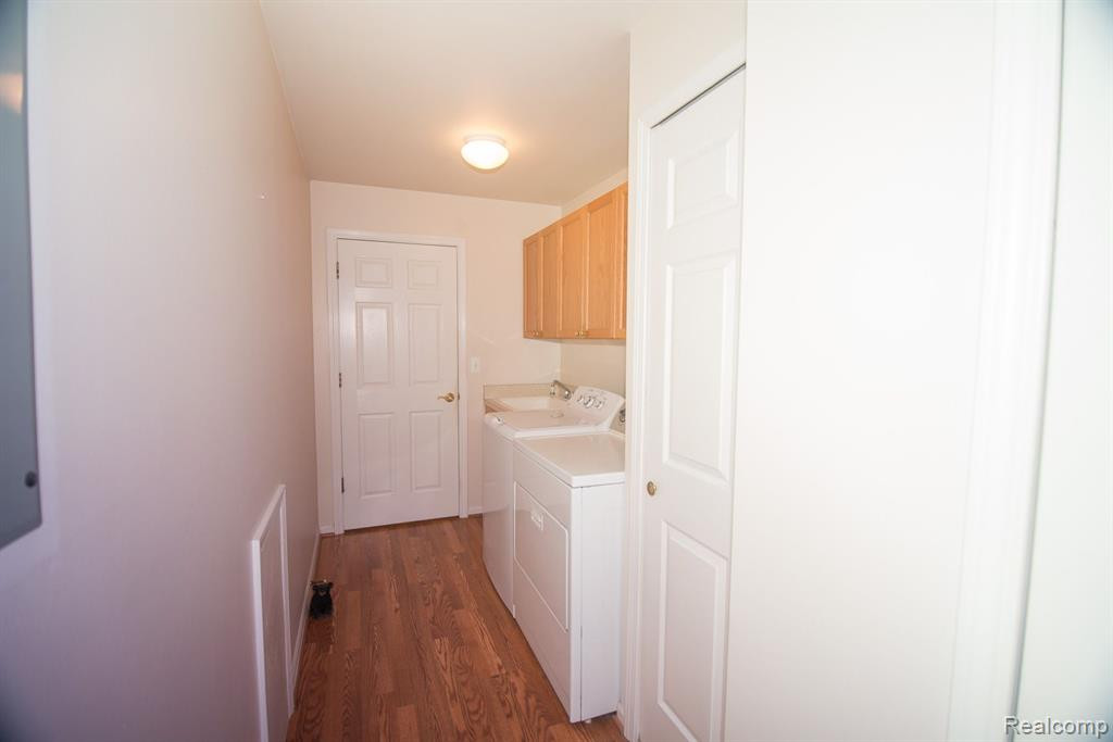4376 BERKSHIRE Drive, Sterling Heights, MI 48314 — Photo 26