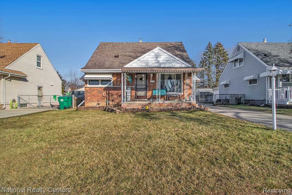6918 GILMAN Street, Garden City, MI — front exterior