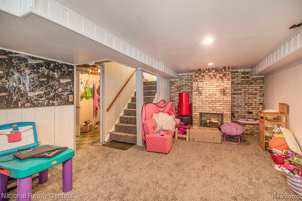 6918 GILMAN Street, Garden City, MI — Photo 17