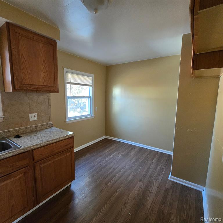 6741 EVERGREEN Avenue, Detroit, MI 48228 — Photo 6