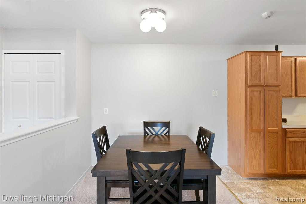 44489 SAVERY Drive, Canton, MI 48187 — Photo 5