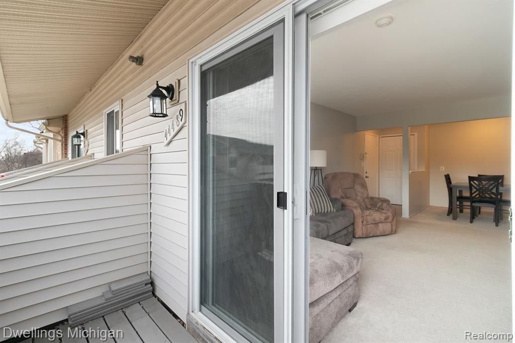 44489 SAVERY Drive, Canton, MI 48187 — Photo 17