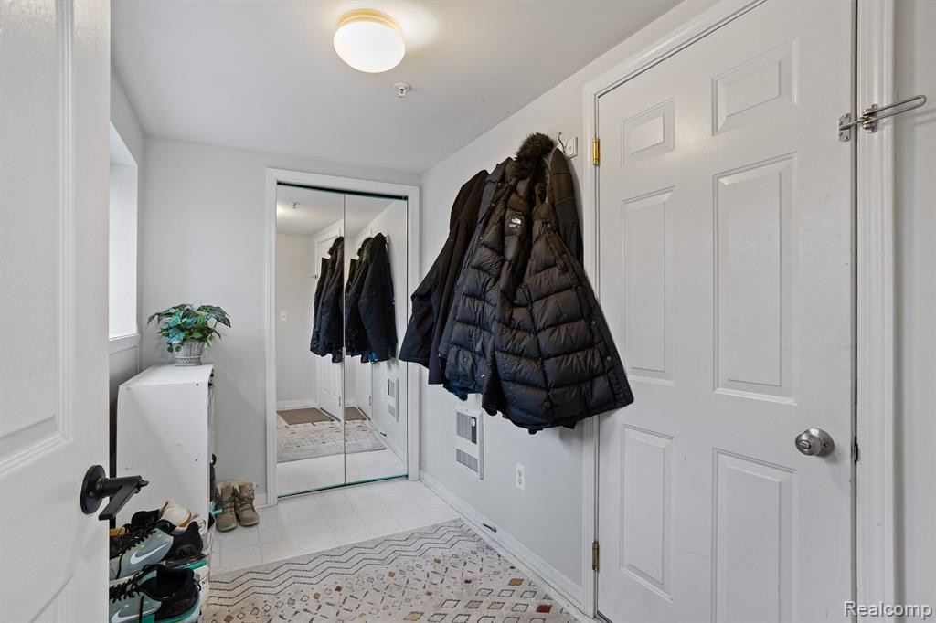 39406 SPRINGWATER Drive, Northville, MI 48168 — Photo 16