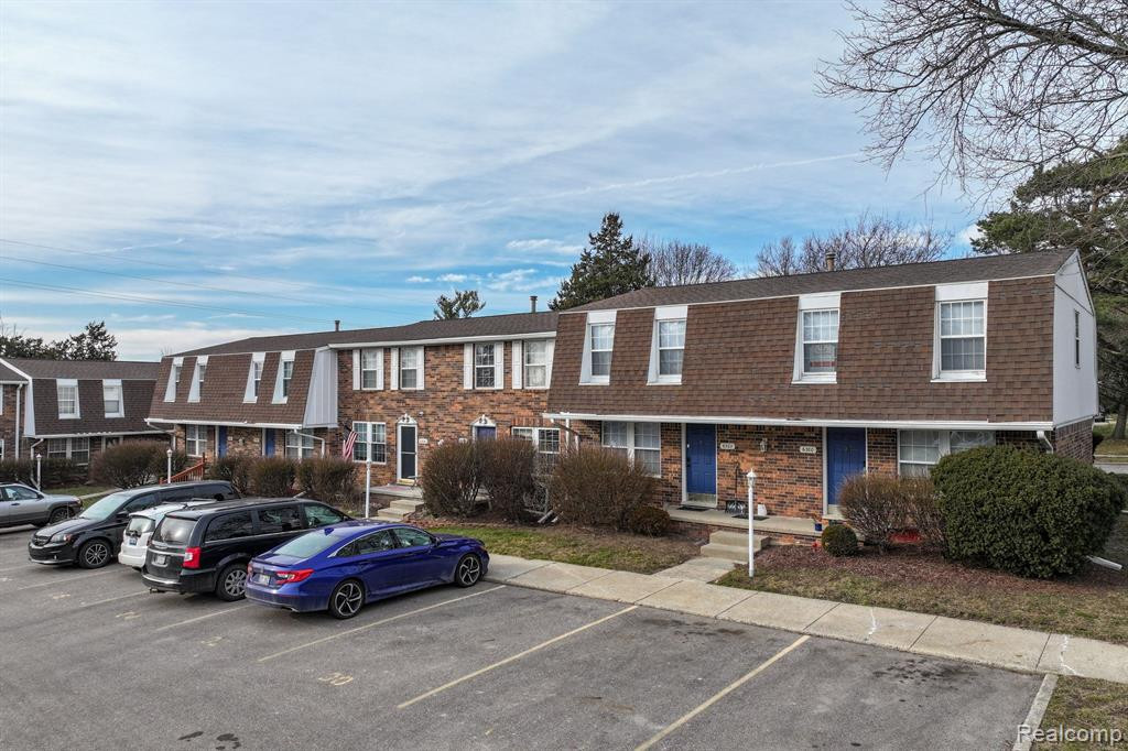 6306 BEECHFIELD Drive, Lansing, MI 48911 — Photo 5