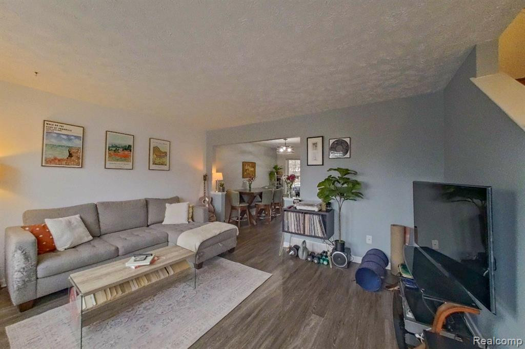 6306 BEECHFIELD Drive, Lansing, MI 48911 — Photo 10
