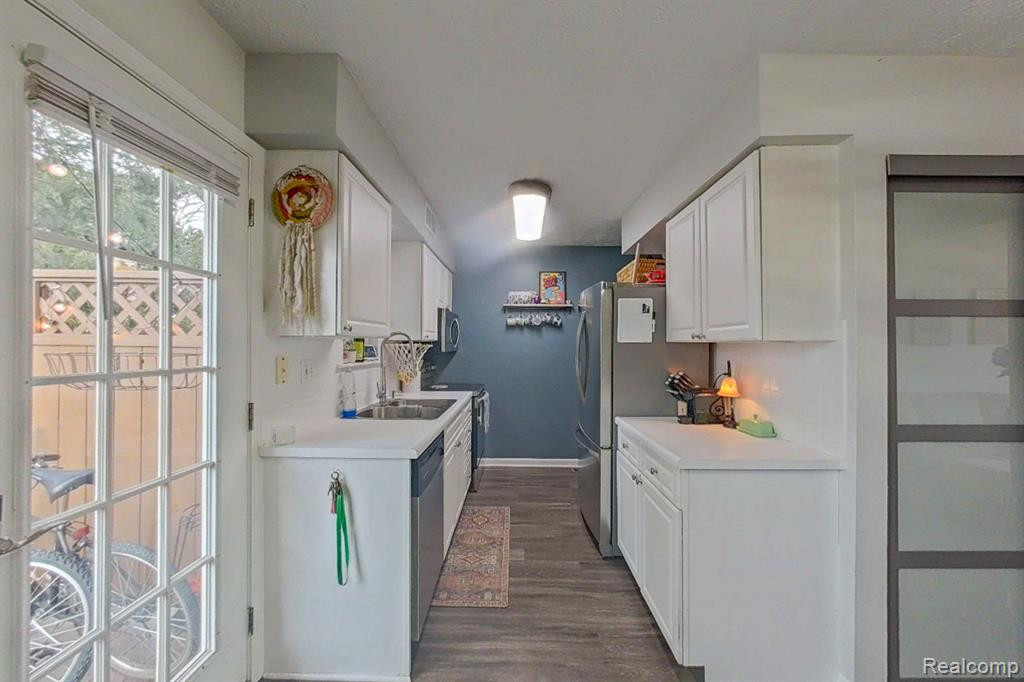 6306 BEECHFIELD Drive, Lansing, MI 48911 — Photo 17
