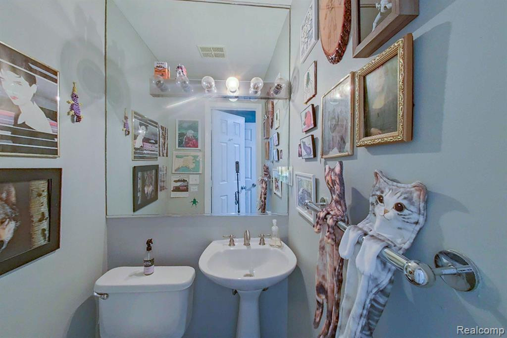 6306 BEECHFIELD Drive, Lansing, MI 48911 — Photo 21