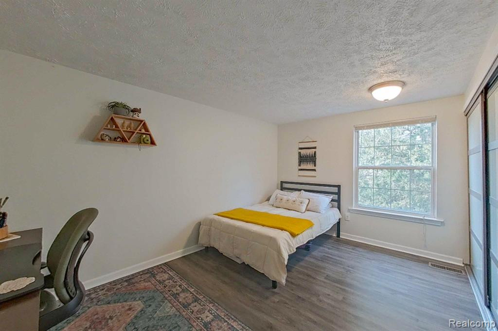 6306 BEECHFIELD Drive, Lansing, MI 48911 — Photo 25