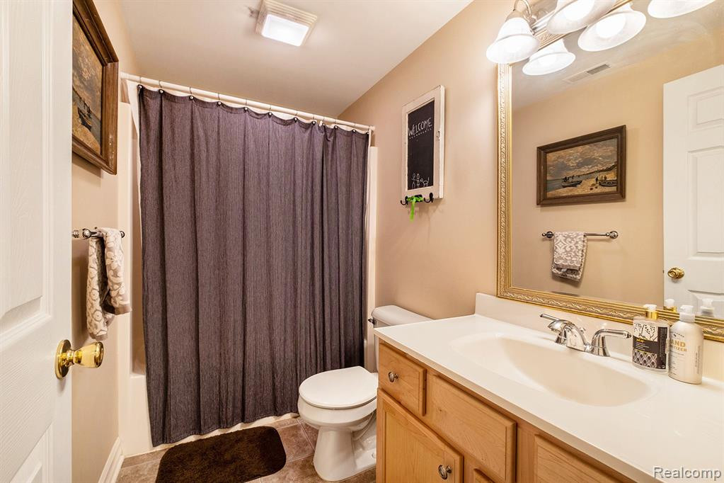 6382 ACORN Way, Linden, MI 48451 — Photo 25