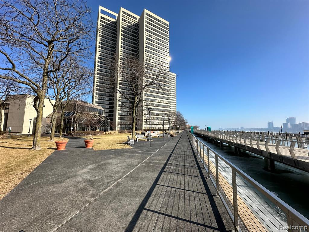 300 Riverfront Drive, 14-G, Detroit, MI 48226 — Photo 4