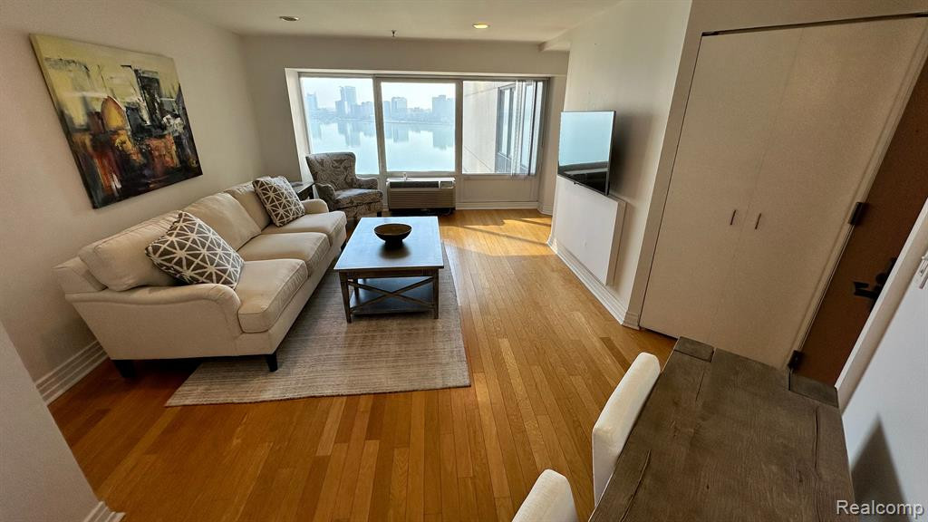 300 Riverfront Drive, 14-G, Detroit, MI 48226 — Photo 14