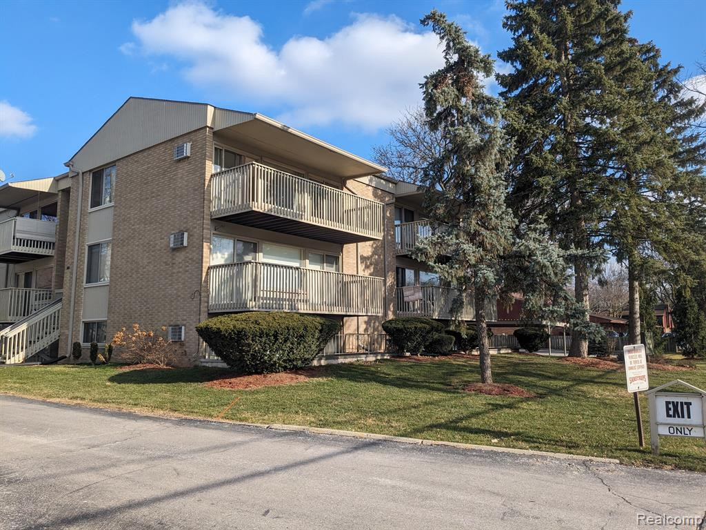 2313 PACKARD Street, A301, Ann Arbor, MI 48104 — Photo 2