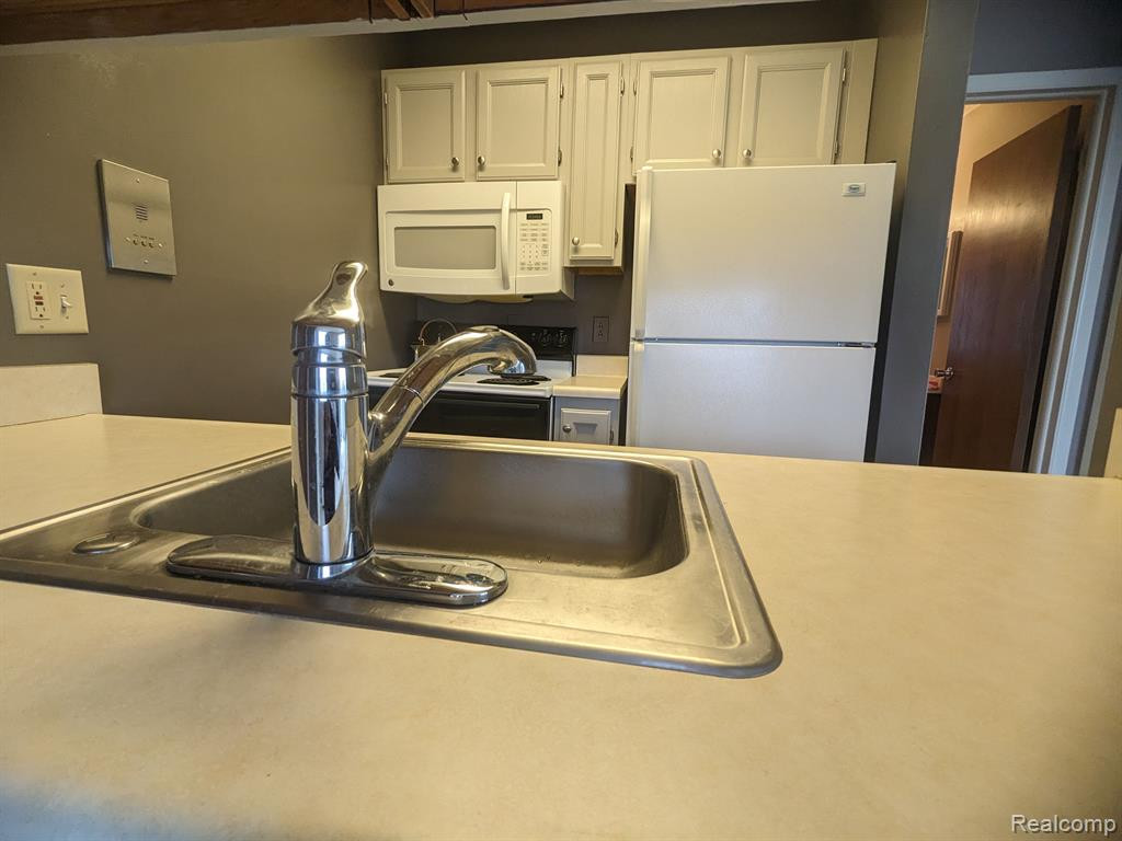 2313 PACKARD Street, A301, Ann Arbor, MI 48104 — Photo 11