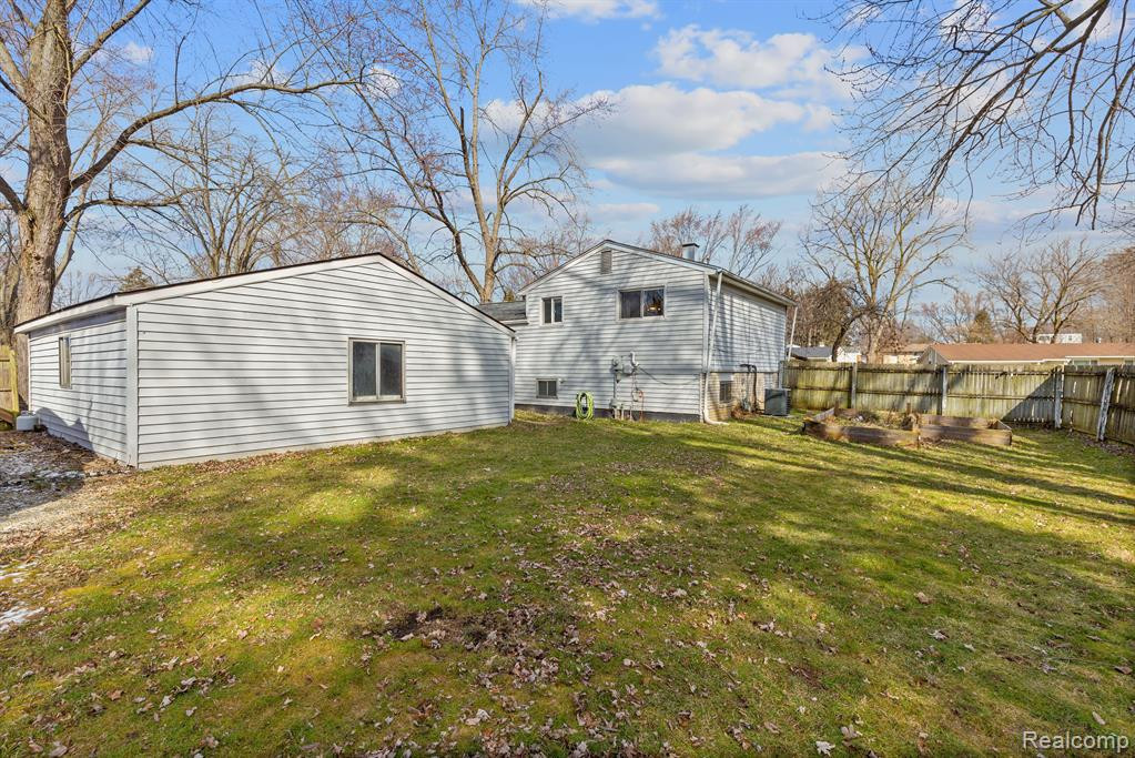 8712 HEATHER Drive, Ypsilanti, MI 48198 — Photo 5