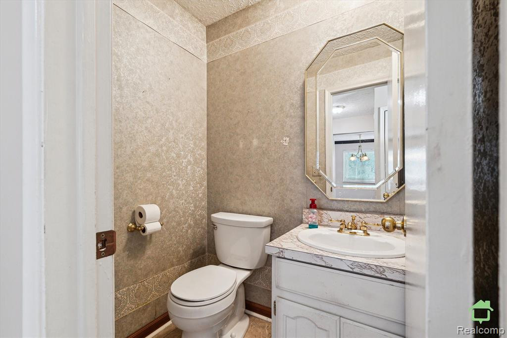 6134 Courtland Drive, Canton, MI 48187 — Photo 11