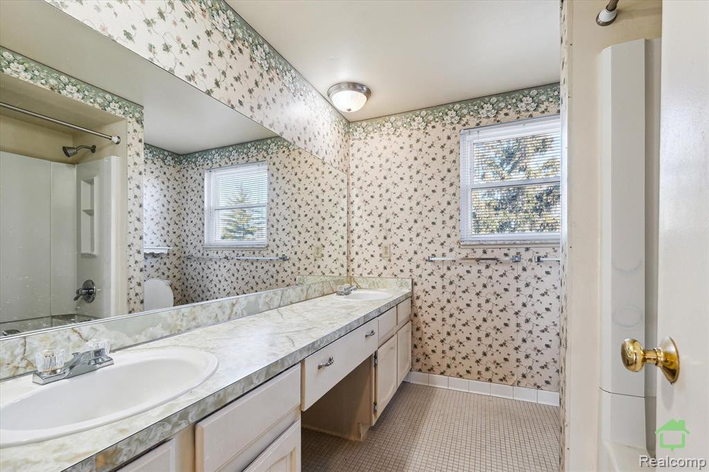 6134 Courtland Drive, Canton, MI 48187 — Photo 12