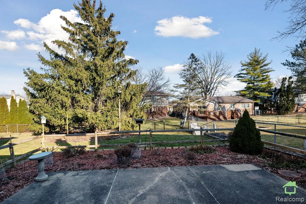 6134 Courtland Drive, Canton, MI 48187 — Photo 20