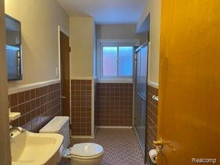 4919 MCKINLEY Street, Dearborn Heights, MI 48125 — Photo 13