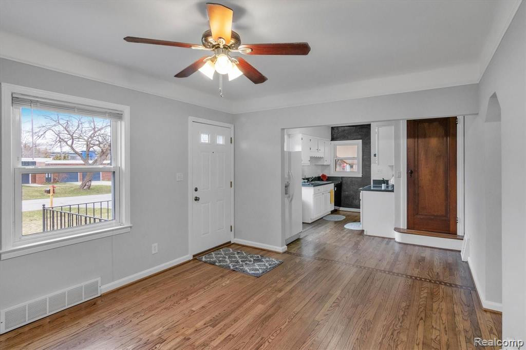 41 REGENTS Drive, Troy, MI 48084 — Photo 4
