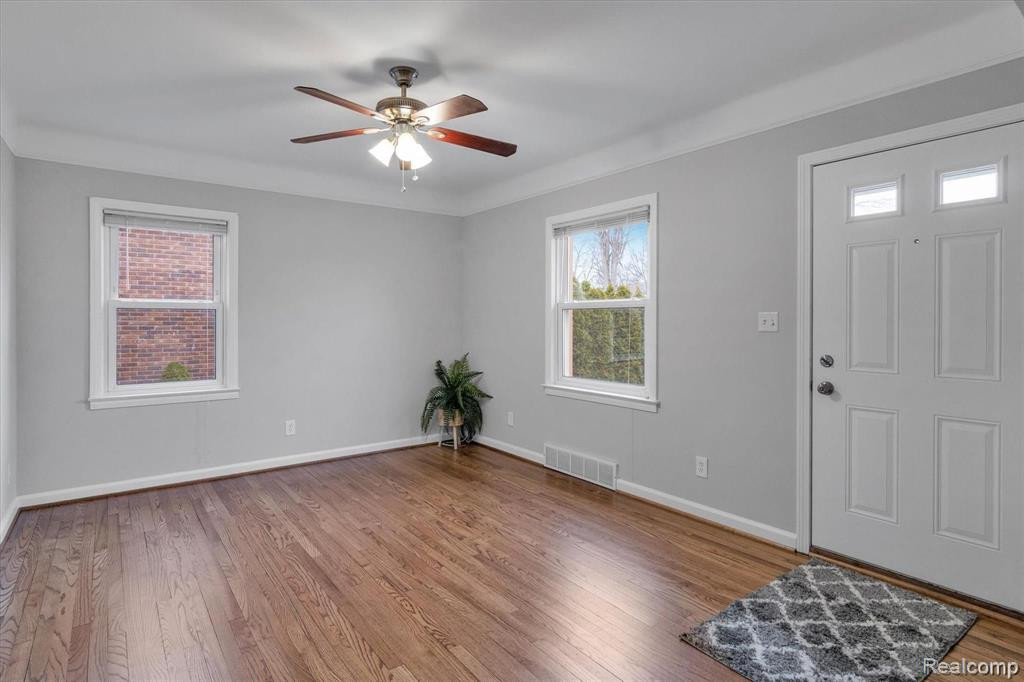 41 REGENTS Drive, Troy, MI 48084 — Photo 5