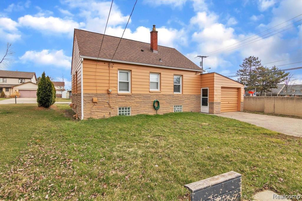 41 REGENTS Drive, Troy, MI 48084 — Photo 19