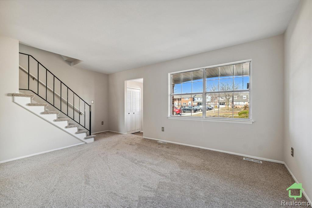 24514 Olde Orchard Street, Novi, MI — Photo 8
