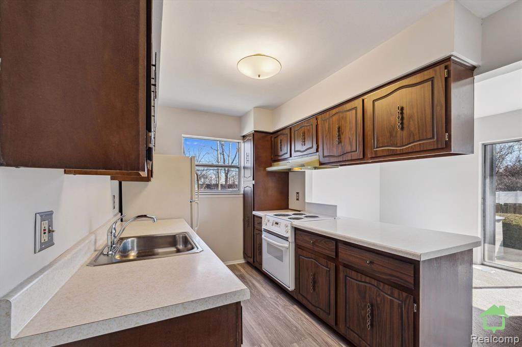 24514 Olde Orchard Street, Novi, MI — Photo 10