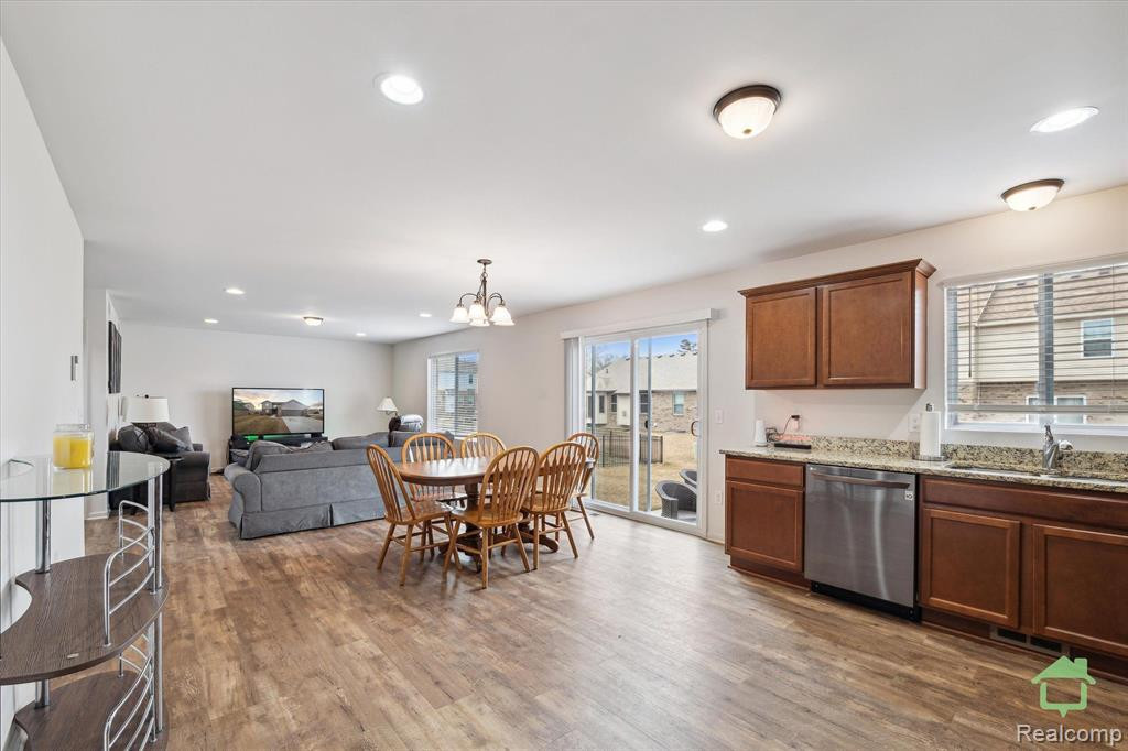 8238 Hudson Drive, Westland, MI — Photo 14