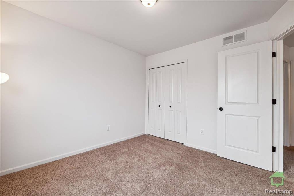 8238 Hudson Drive, Westland, MI — Photo 18
