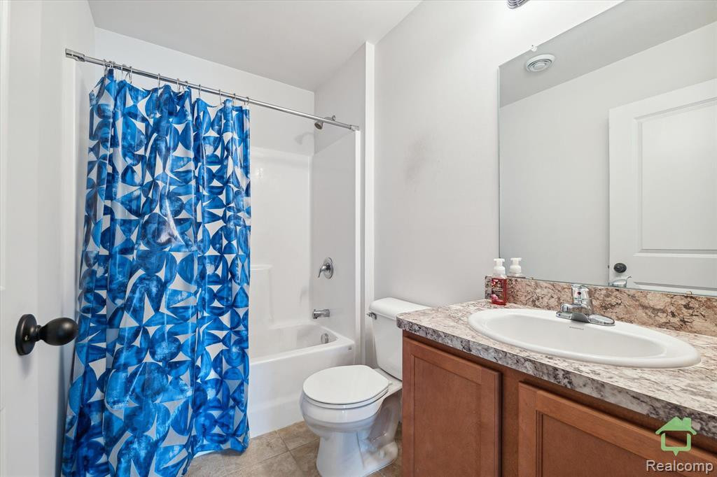 8238 Hudson Drive, Westland, MI — Photo 23