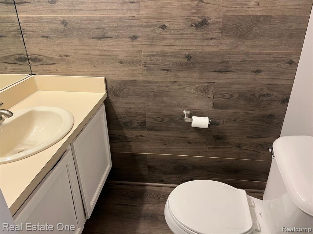 7318 Devonshire, West Bloomfield, MI — Photo 10
