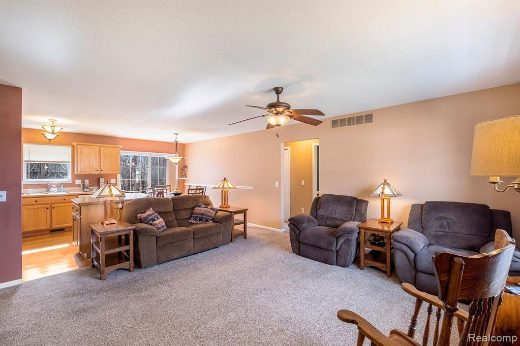 5387 WHEAT WAY Avenue, Swartz Creek, MI 48473 — Photo 6